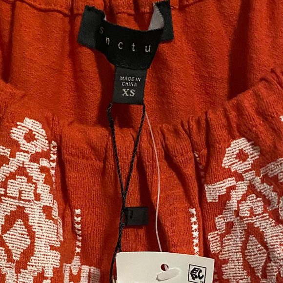 Sanctuary Off the Shoulder Top - Picture 5 of 8